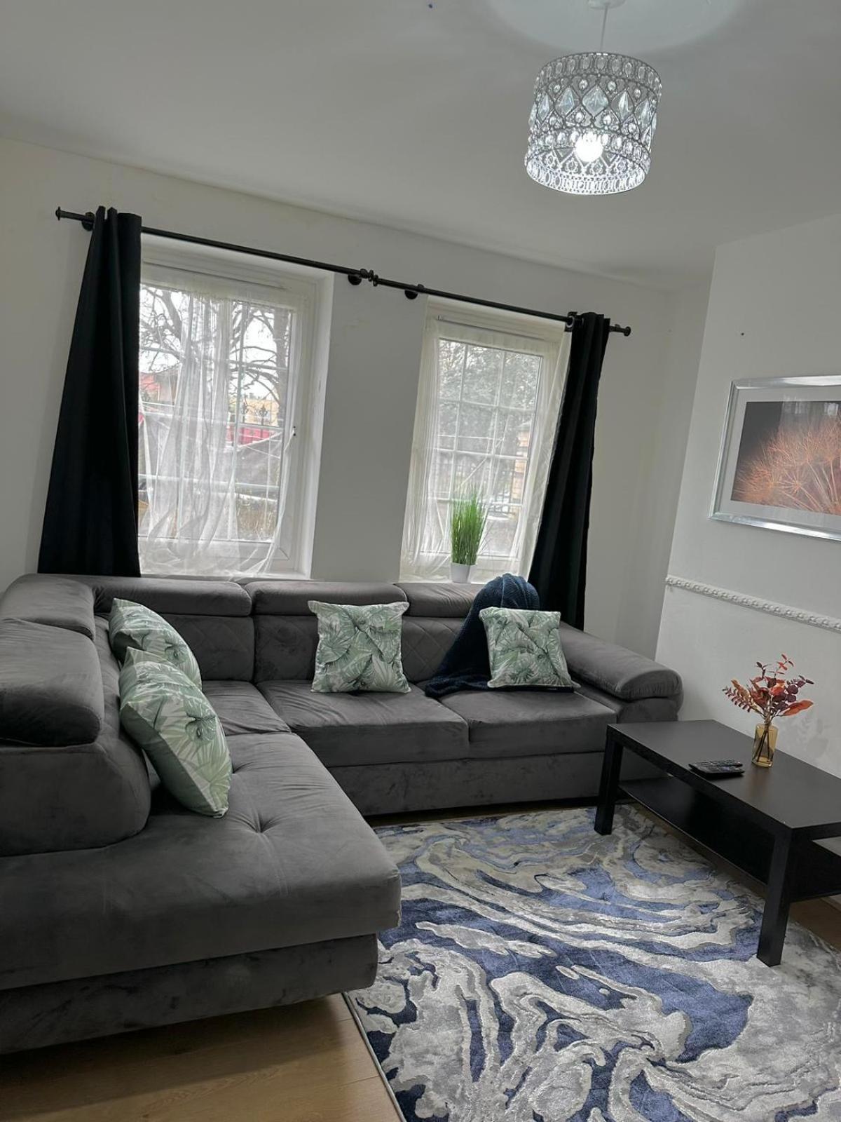 2 Bedroom Flat, 2 Minutes Walk To Bethnalgreen Station, Central London Luaran gambar