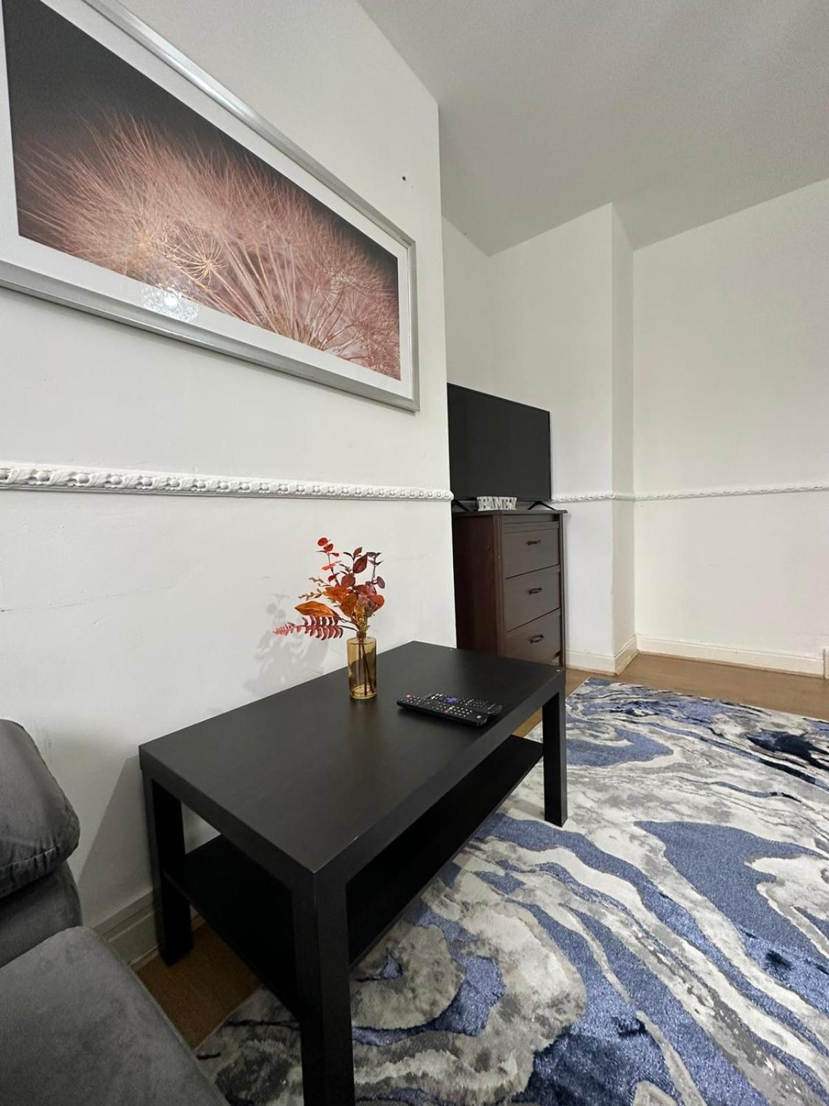 2 Bedroom Flat, 2 Minutes Walk To Bethnalgreen Station, Central London Luaran gambar
